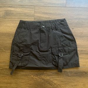 black cargo skirt